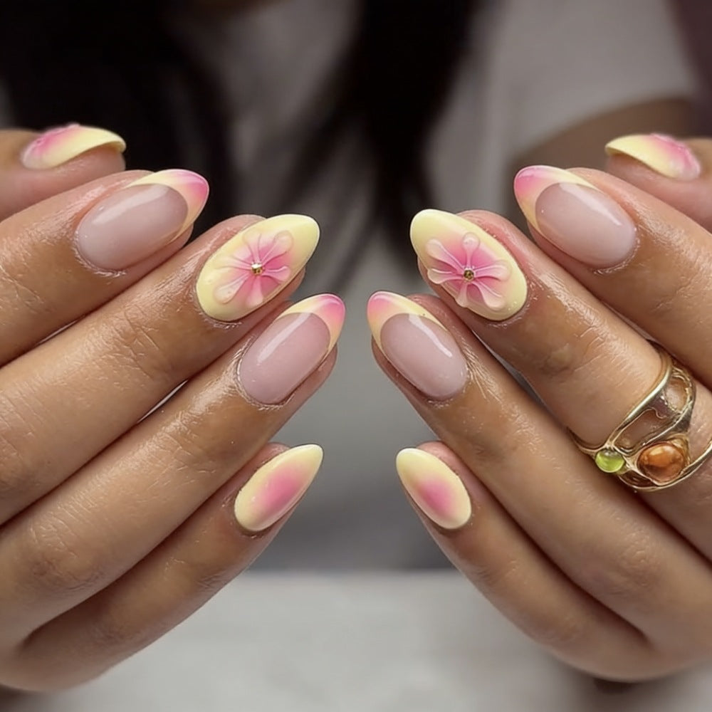 Artificial nails with flower decoration Bowlift