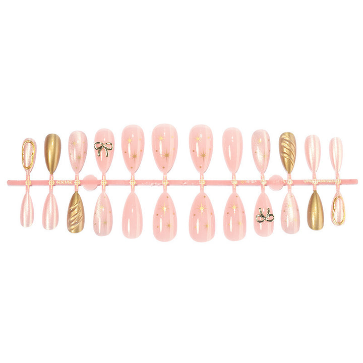Artificial nail set with elegant golden accents Bowlift