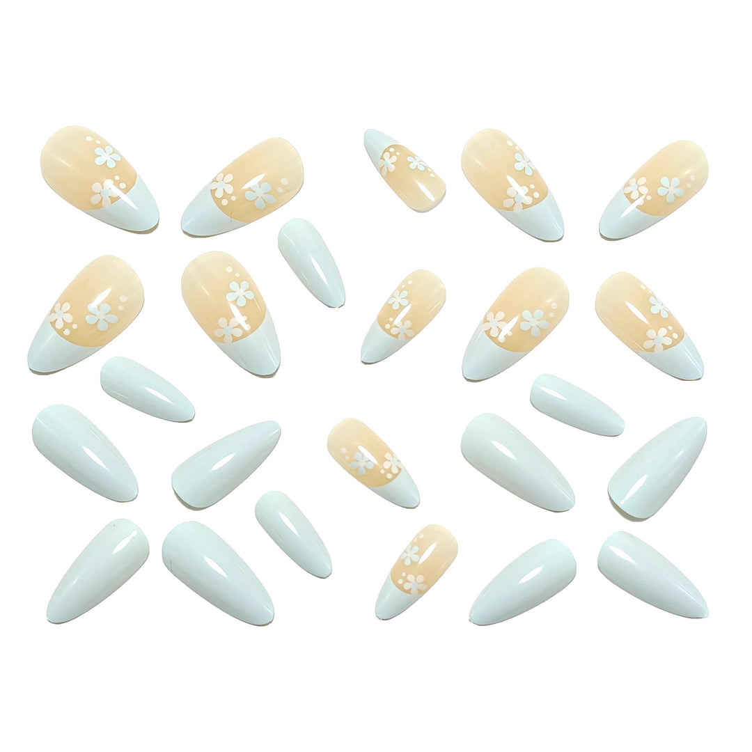 Artificial nails with protective and floral design Bowlift