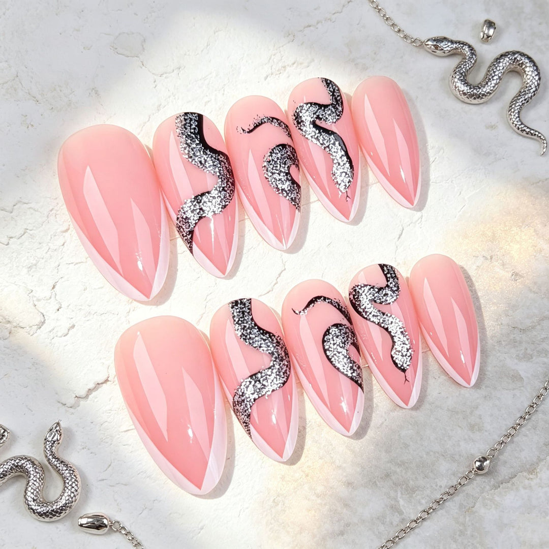 Glamorous Design Nails Bowlift