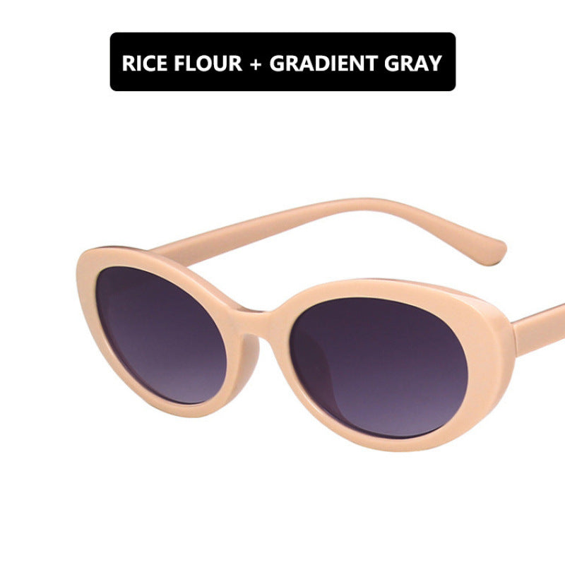 Women's Cat-Eye Sunglasses with Transparent Frame and Gradient Lenses Bowlift