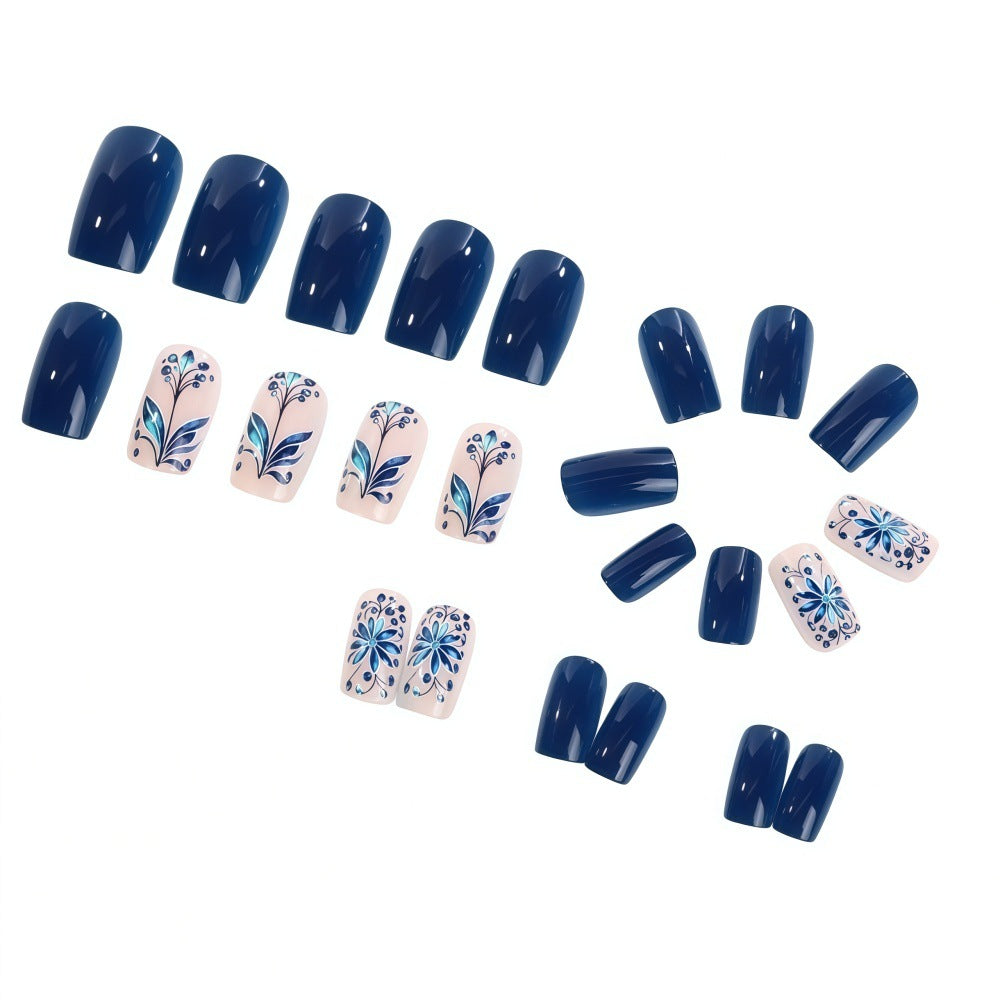 Artificial nails with floral details Bowlift