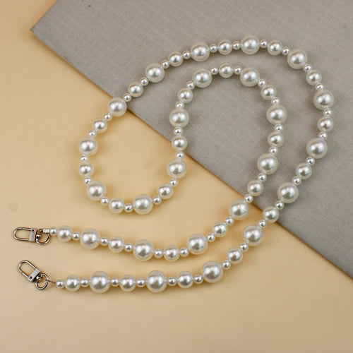Elegant Pearl Necklace Bowlift