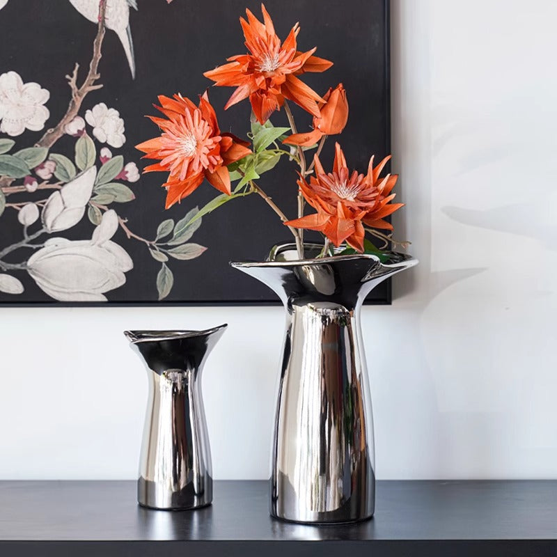 Elegant and modern ceramic vase Bowlift