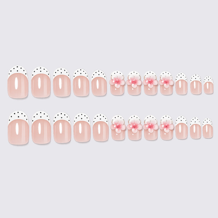 Detailed Floral Design Press-On Nails Bowlift