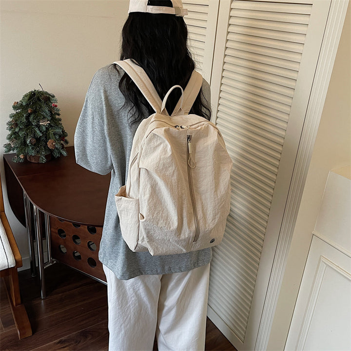 Lightweight Everyday Backpack Bowlift