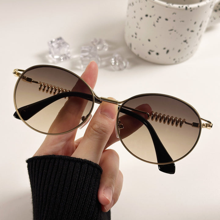 Ladies fashionable glamorous sunglasses Bowlift