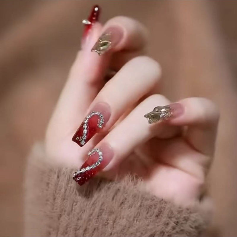 Artificial artificial fingernails with elegant heart accents Bowlift