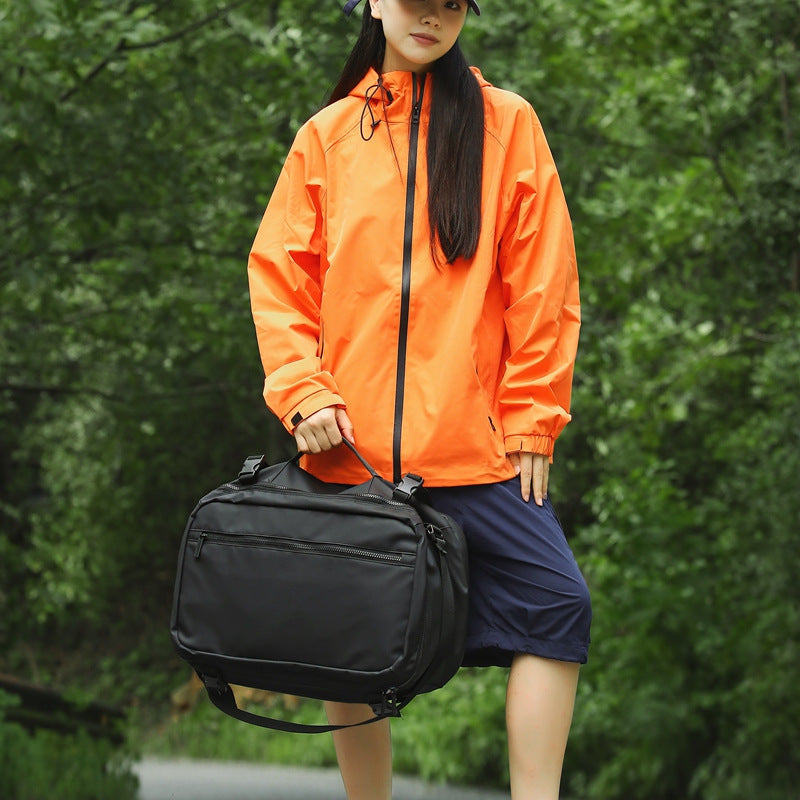 Practical shoulder bag with versatile compartments Bowlift