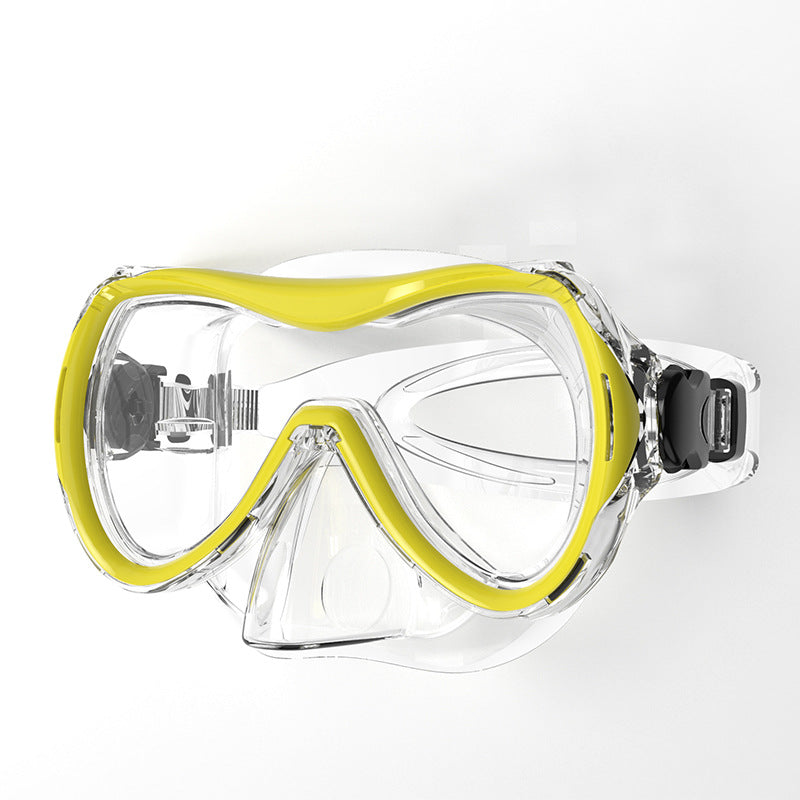 Diving mask with soft silicone edge and wide field of vision Bowlift
