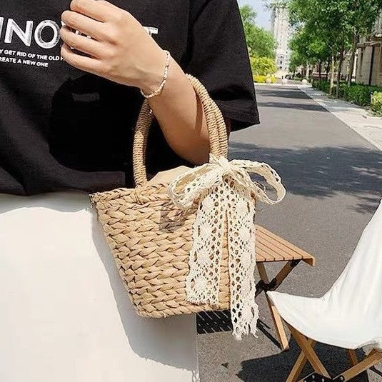 Handmade basket bag with lace accent Bowlift