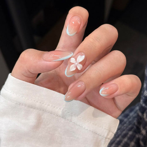 Artificial nails with elegant floral accents Bowlift