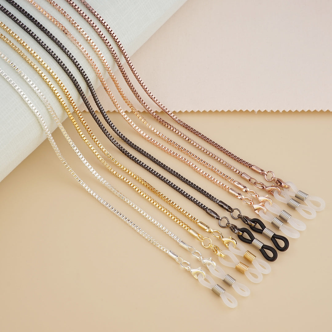 Sleek Metal Eyewear Chain Bowlift