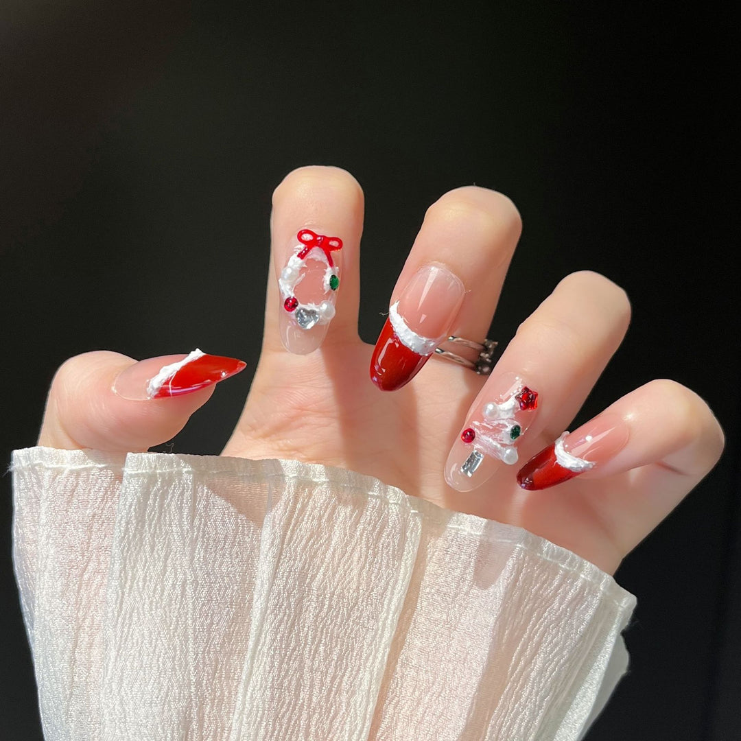Holiday-Themed Press-On Nail Art Bowlift