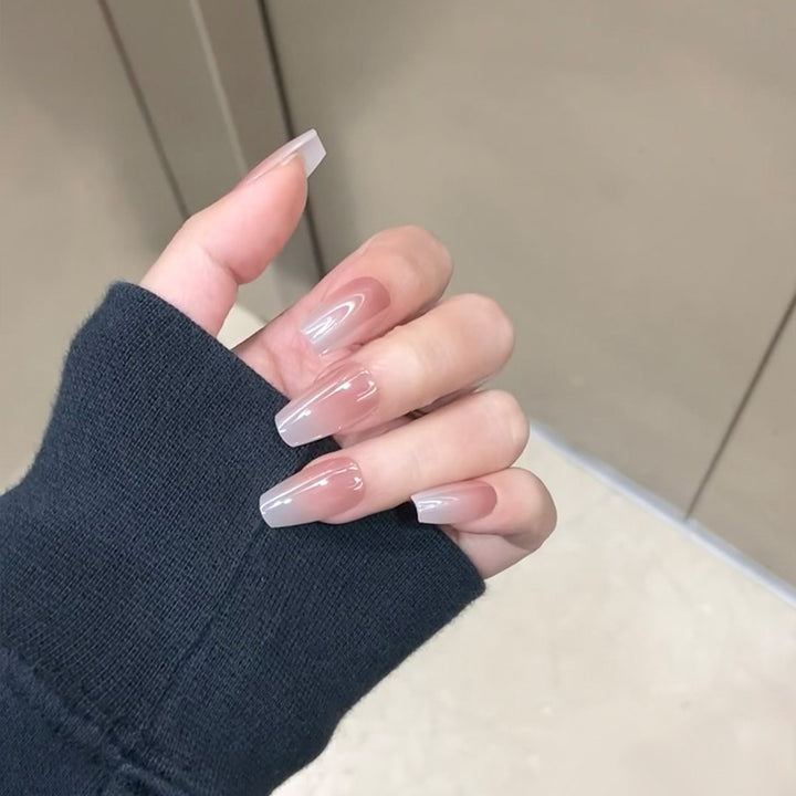 Elegant Press-On Nail Set with Natural Finish Bowlift