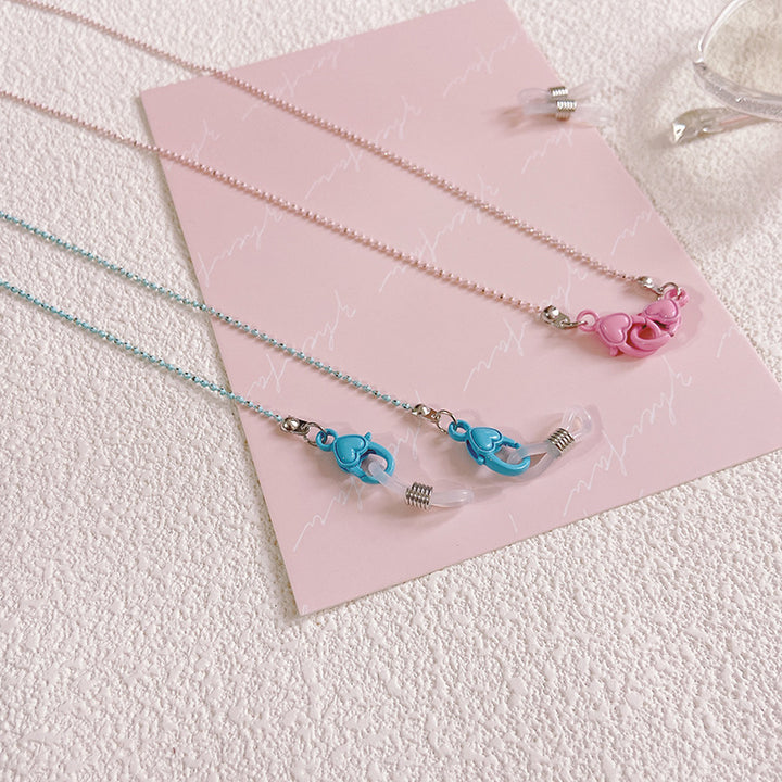 Filigree glasses holder chain with heart pendant Bowlift
