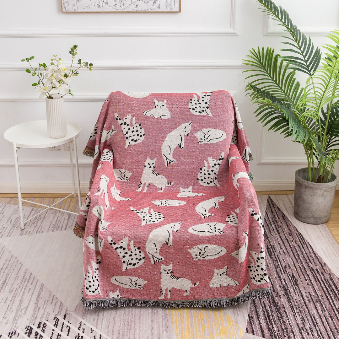 Cozy Pet-Themed Throw Blanket