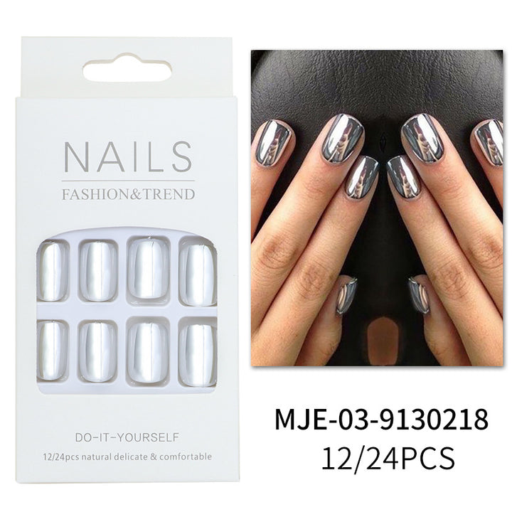 DIY Press-On Nail Set with Elegant Natural Finish Bowlift