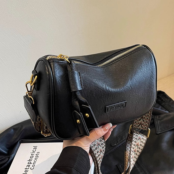Elegant Zip-Closure Crossbody Bag Bowlift