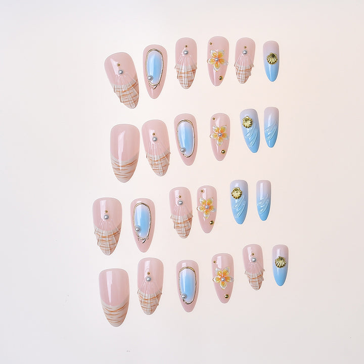 Artistic Seashell-Themed Press-On Nail Collection Bowlift