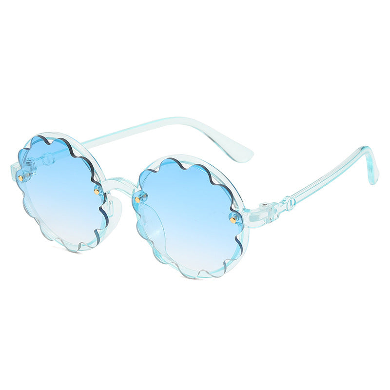 Ladies playful sunglasses with floral design Bowlift
