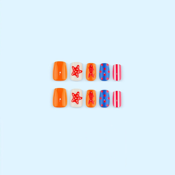 Creative artificial nails in maritime motif Bowlift