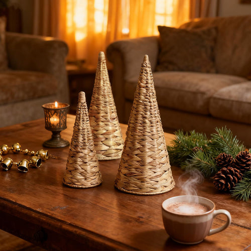 Handcrafted decorative item made from natural materials Bowlift