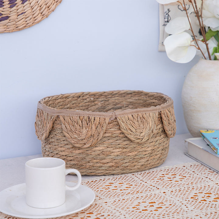 Stylish storage basket with wave rim Bowlift