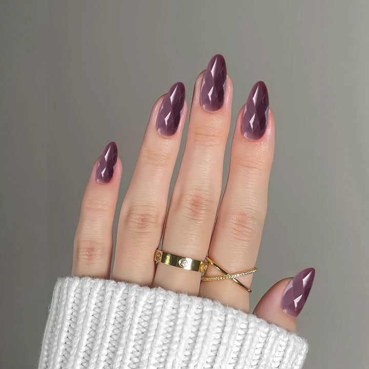 Diamond-Shaped Glossy Nail Extensions Bowlift