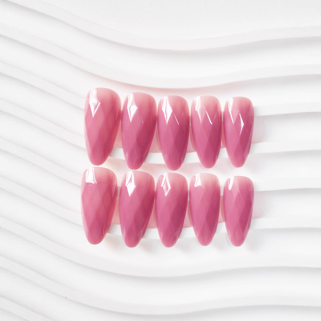 Premium Glossy Diamond-Shaped Press-On Nails Bowlift