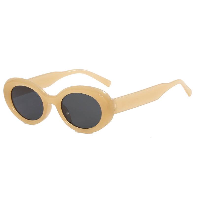 Ladies stylish sunglasses in extravagant leopard pattern Bowlift