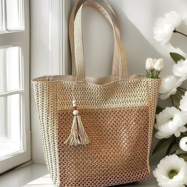 Handcrafted straw bag with tassels Bowlift