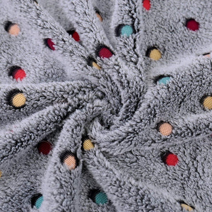 Women's Cozy Plush Blanket with Polka Dot Pattern Bowlift
