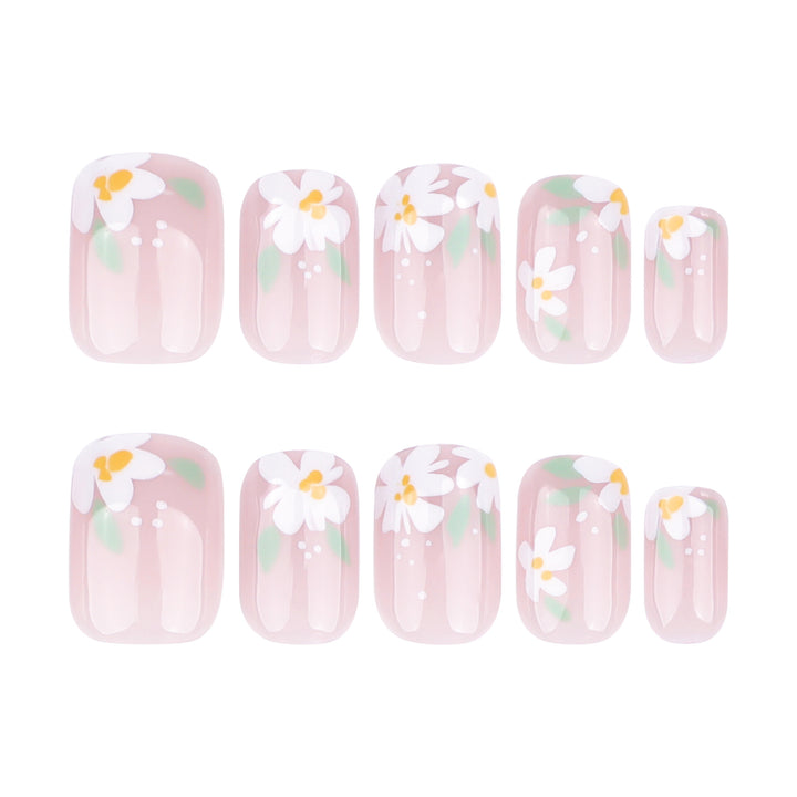 Artful Nail Art in Elegant Blossom Design Bowlift