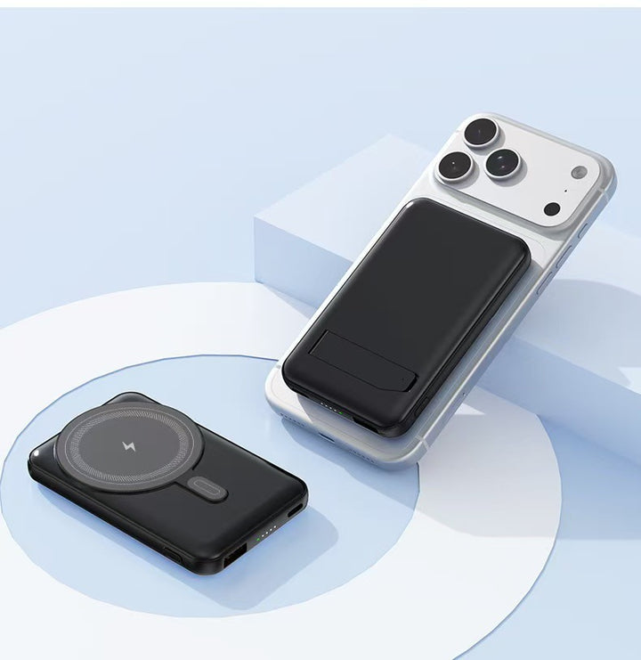 Power bank with wireless charger by Bowlift