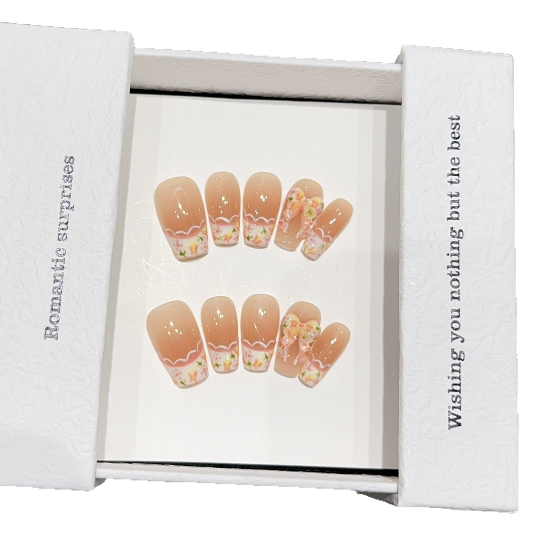 Artificial nail tips with romantic flower designs Bowlift