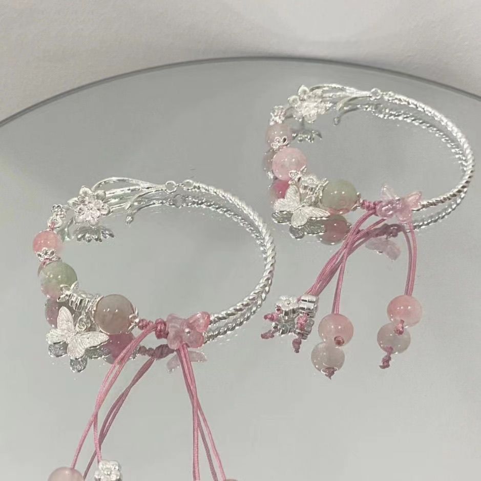 Elegant Flower and Gem Bracelet Bowlift