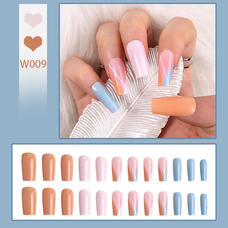 Artful nails in modern design Bowlift