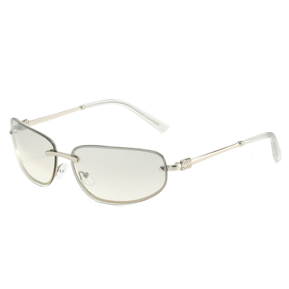 Luxurious Vintage-Inspired Gradient Sunglasses Bowlift