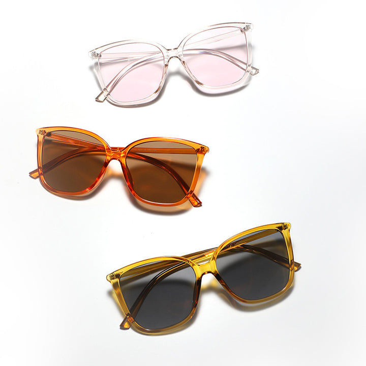 Ladies Cat-Eye Sunglasses with Luxurious Transparent Frame and UV Protection Bowlift