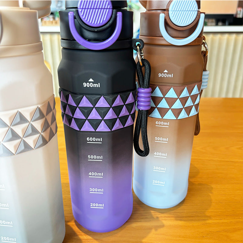 Ladies sporty water bottle with practical measuring scale Bowlift