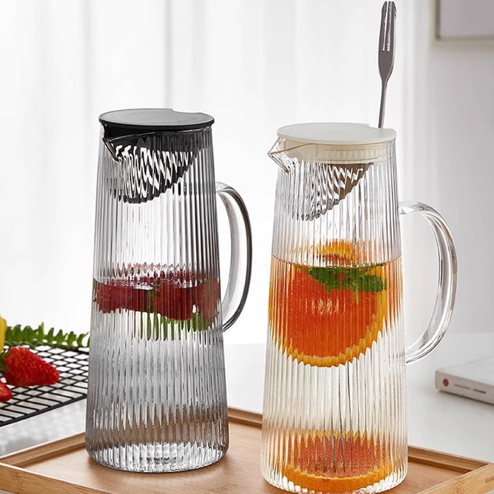 Ladies elegant glass jug with heat insulating lid Bowlift