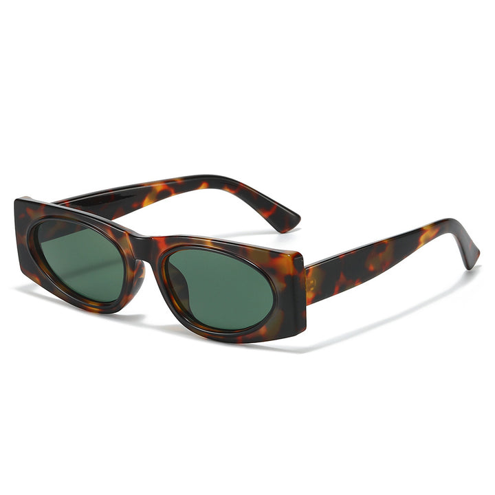 Retro-Inspired Wide-Frame Sunglasses Bowlift