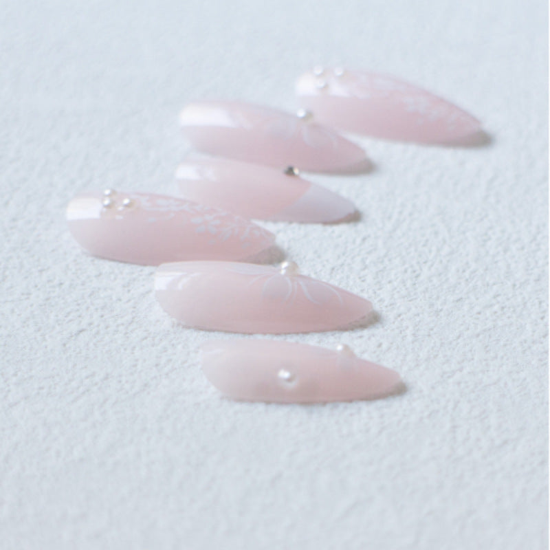 Artificial Nails Bowlift