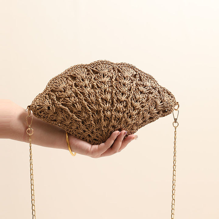 Elegant Clutch Bag in Shell Design Bowlift