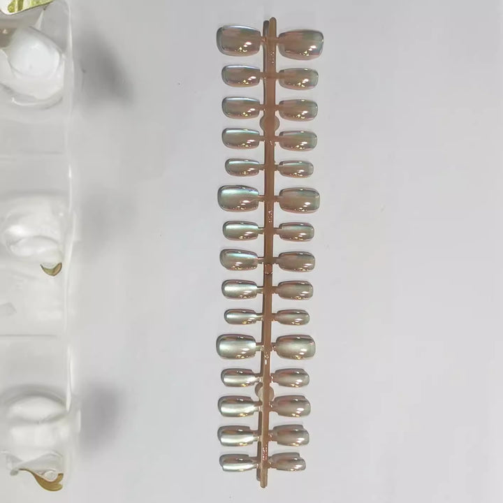Iridescent Press-On Nail Tips Bowlift