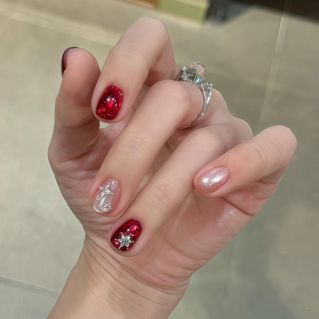Glamorous Nail Design Bowlift