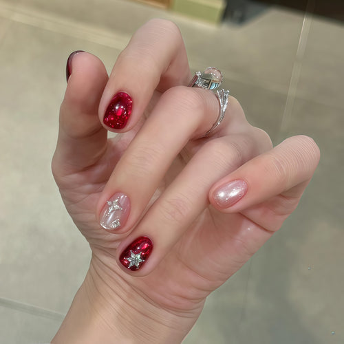 Glamorous Nail Design Bowlift