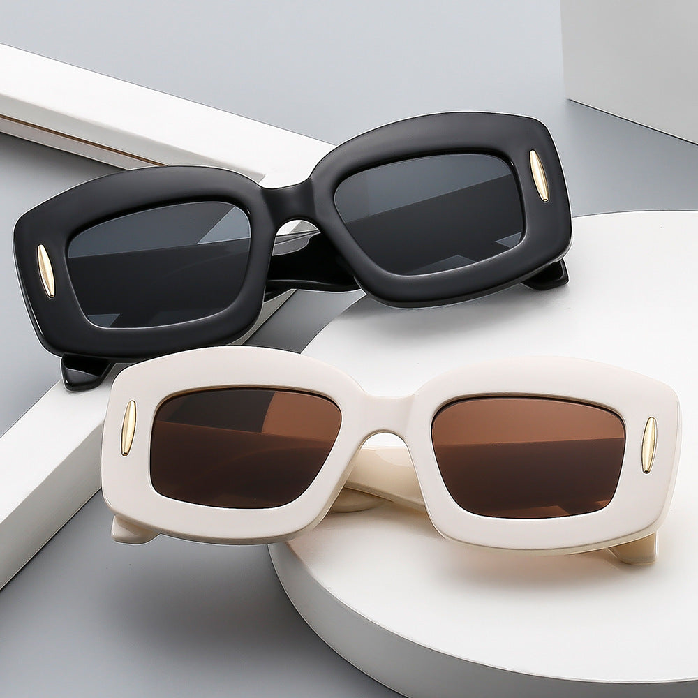 Women's Fashion Square Sunglasses with Trendy Frame Bowlift