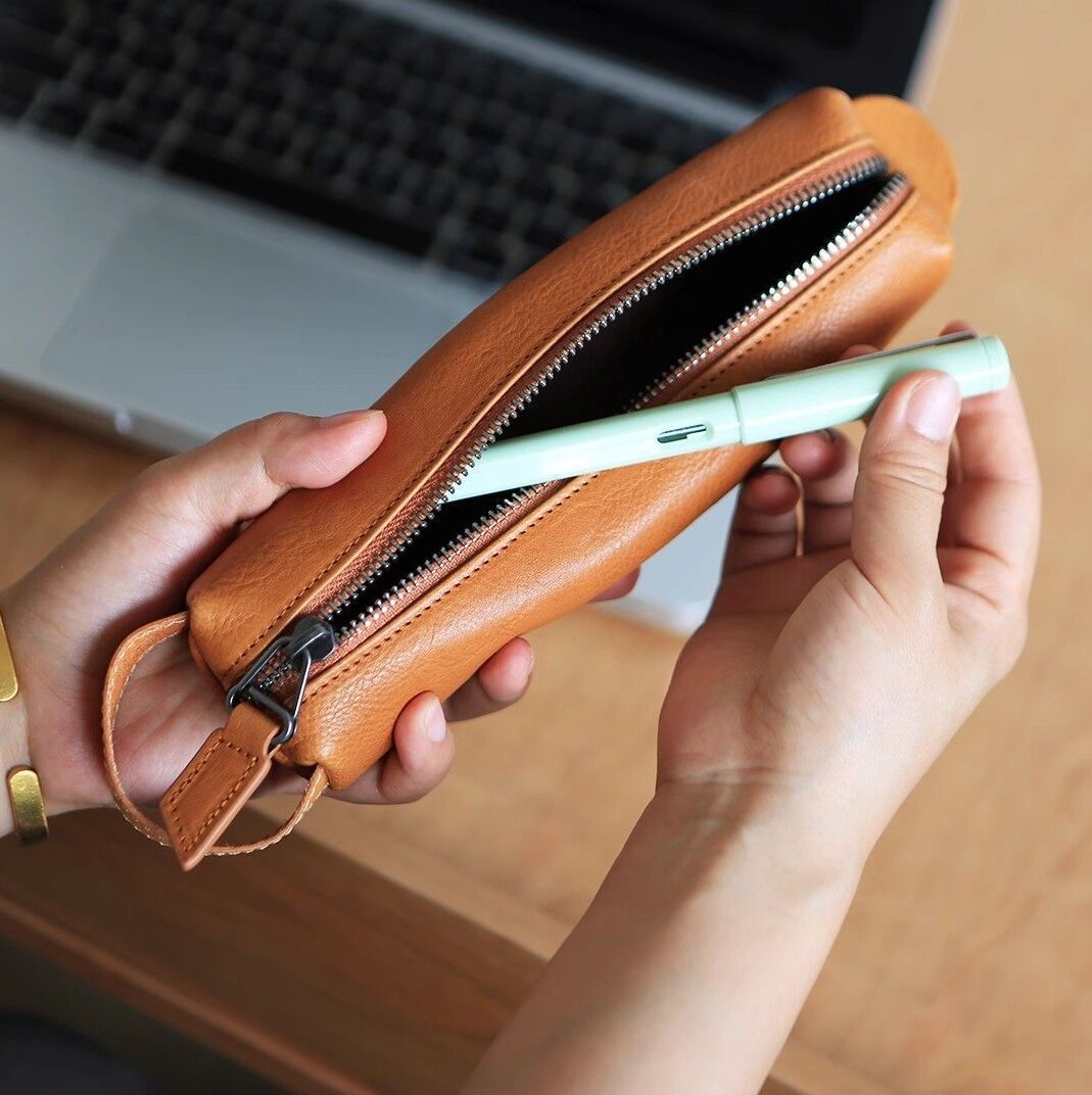 Stylish Zippered Leather Pencil Case Bowlift